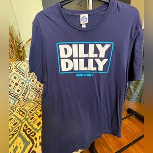 Official Dilly Dilly Bud Light Men’s T-shirt